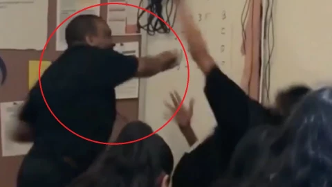 maestro golpea a alumno en salón de clases estados unidos
