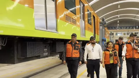 Clara Brugada explica c&oacute;mo van a remodelar la L&iacute;nea A del Metro CDMX