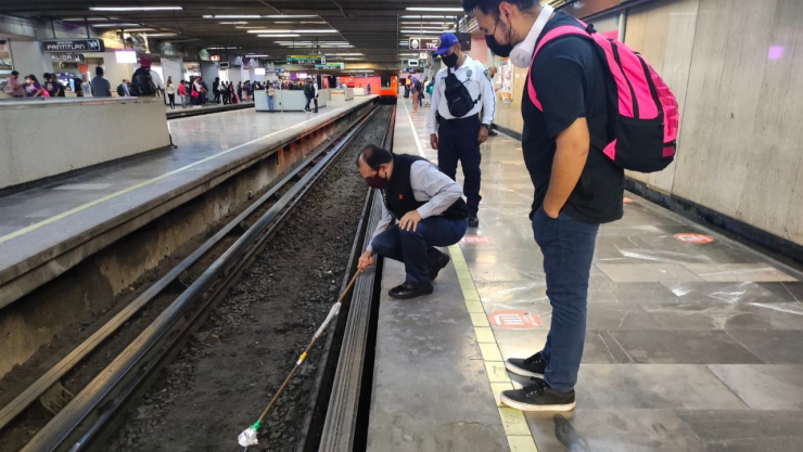 Objetos que cayeron a vías del Metro CDMX en 2022