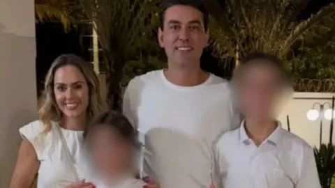 Esposa de político que asesinó a sus hijos enfrenta ataques en redes tras la tragedia