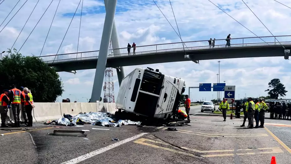 Accidente de autobús en Johannesburgo, Sudáfrica.
