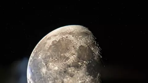 ¿Cuál es la fase de la Luna HOY, miércoles 3 de septiembre de 2025? Así nos afectará su energía en Acuario