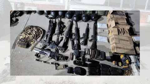 Sinaloa: Descubren auténtico arsenal en poblados de Culiacán