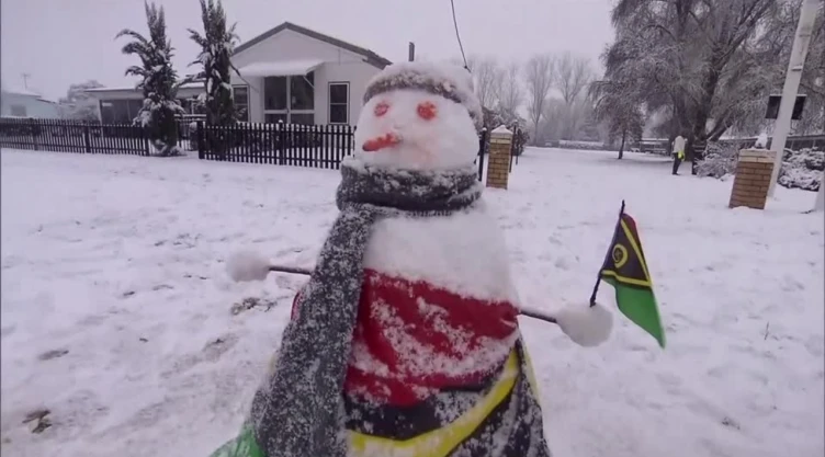 Muñeco de nueve en la nevada de Nueva Gales del Sur, Australia, el 2 de agosto de 2025.