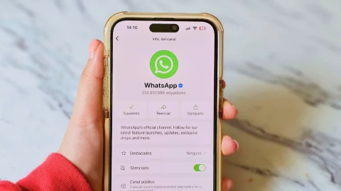 ¿Cómo activar el PIN de 6 dígitos en WhatsApp?