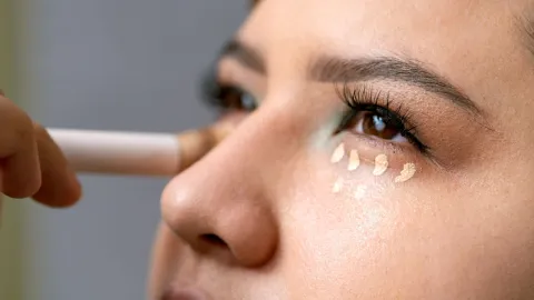 ocultar ojeras