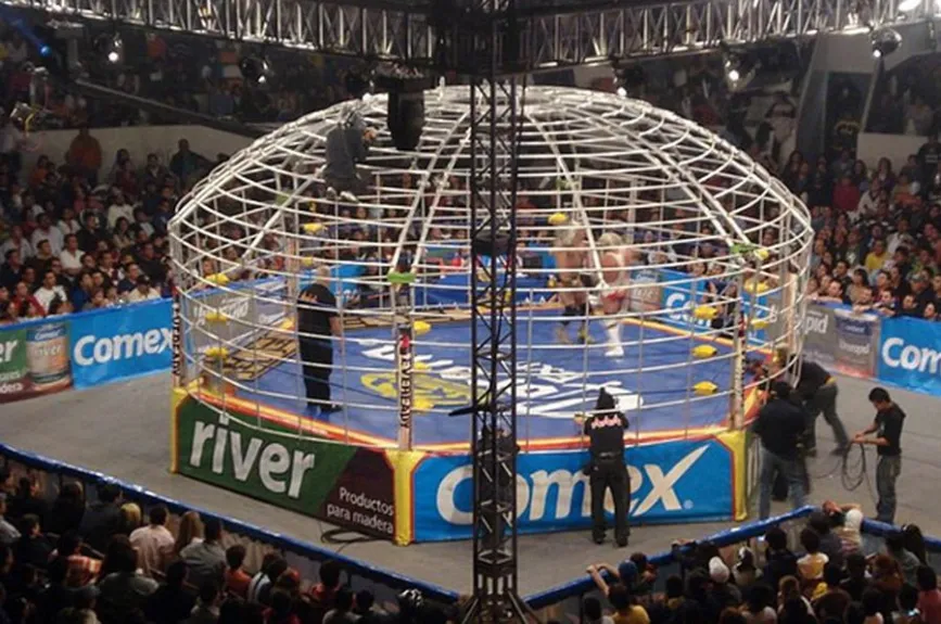 Lucha Libre AAA domo de la muerte