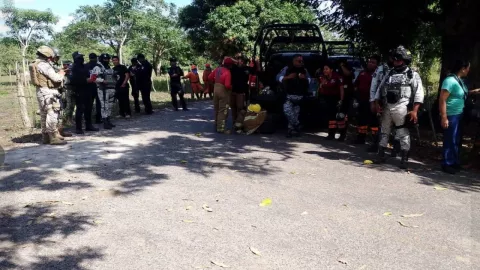 Mueren dos campesinos mientras trabajaban por fuga en ducto de gas en Centla, Tabasco