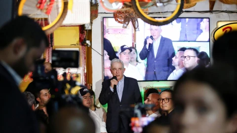 El expresidente colombiano Álvaro Uribe pide apoyar la captura de Nicolás Maduro y alerta sobre riesgos en la frontera colombo-venezolana.