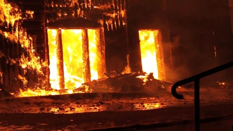 Extorsionadores incendian tiendas en Ciudad Juárez por negarse a pagar cuota