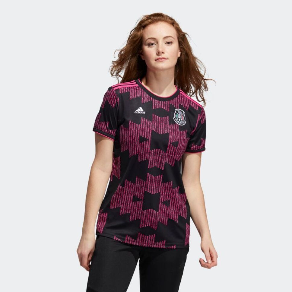 jersey negro con rosa uniforme de mexico