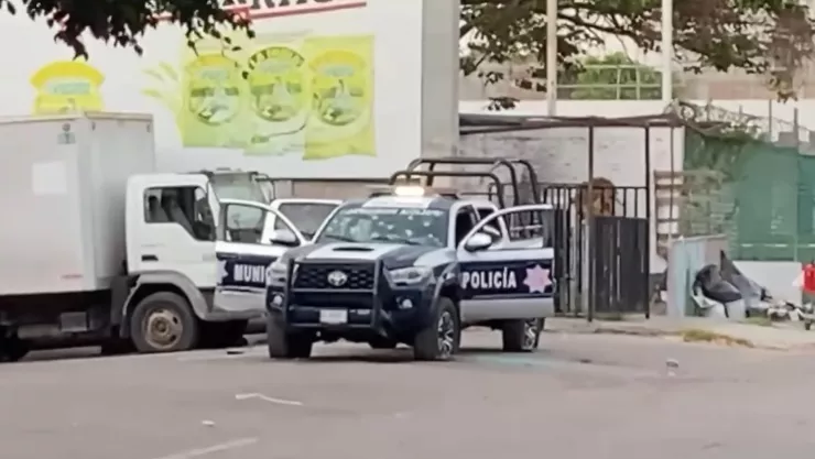 Atacan a balazos a policías municipales en Las Vegas, Culiacán