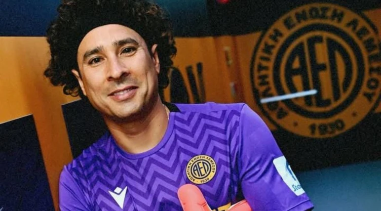 Memo Ochoa