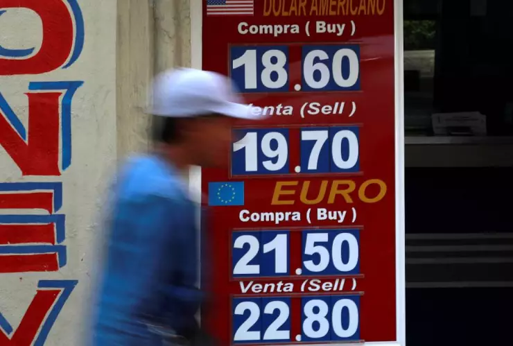 peso mexicano bolsa.jpg