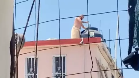 ¿Cómo tener agua fría en la ola de calor_ Tiktoker viraliza a su vecino y muestra su estrategia