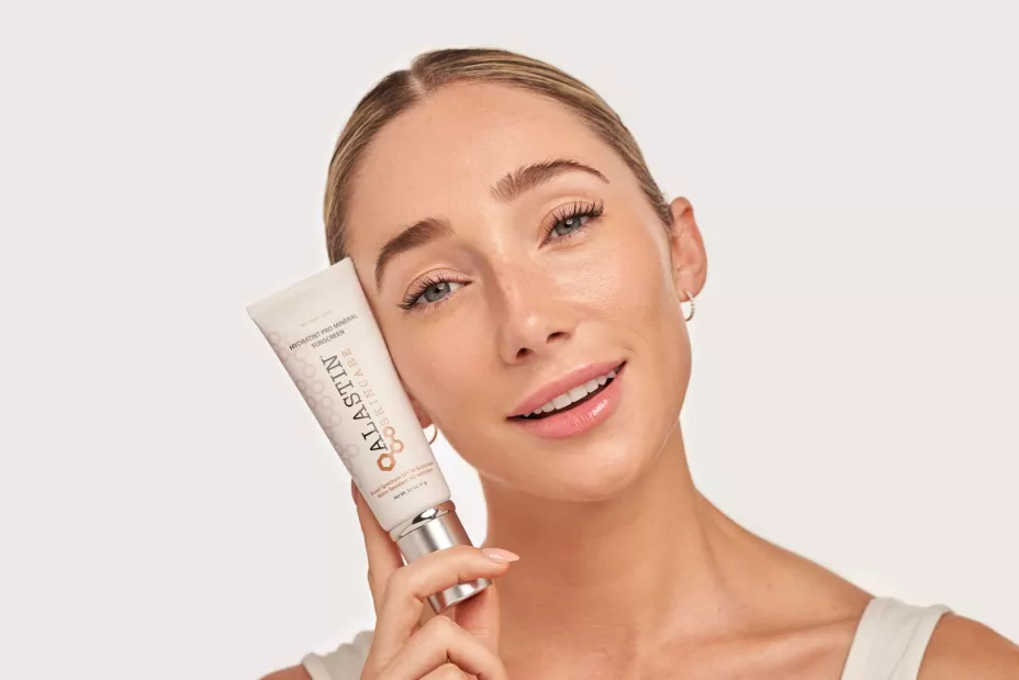 HydraTint Model shot NEW (2).jpg