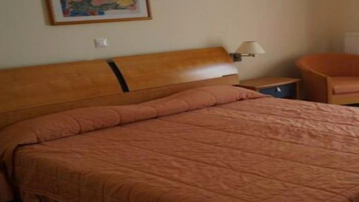 Hallan motel que hacían pasar como bodega en La Merced, CDMX