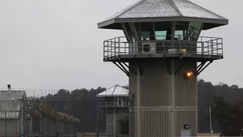 Revelan imágenes de los 23 reos que se escaparon de la penal de Puerto Vallarta