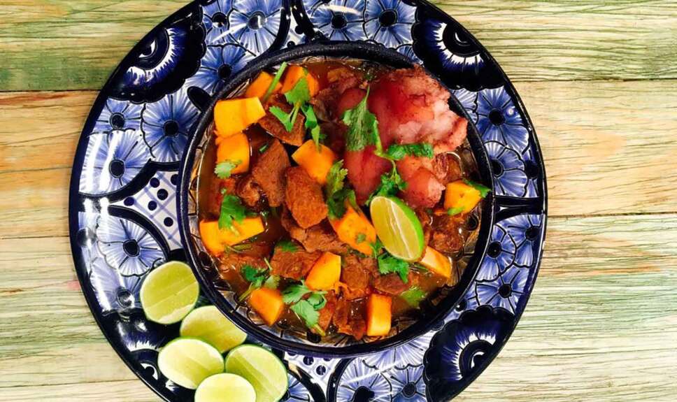 Receta Chile caldo de carne Cocineros Mexicanos