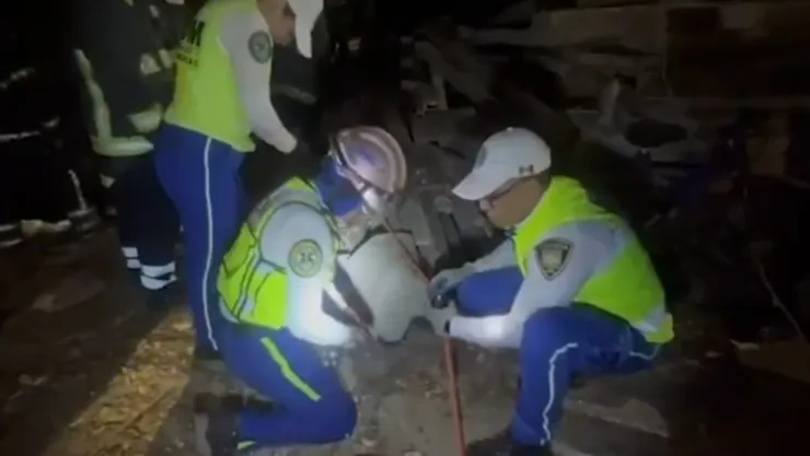 VIDEO | Hombre cae de una barranca de casi 40 metros y sufre de graves heridas; así fue captado el momento