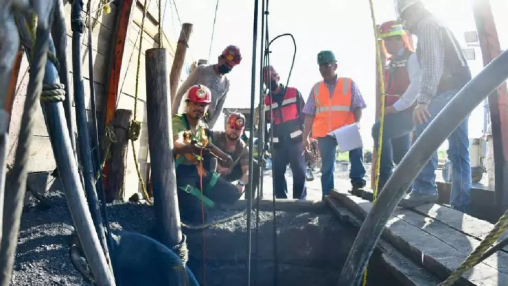 Rescate de mineros en Coahuila, llevan más de 72 horas atrapados