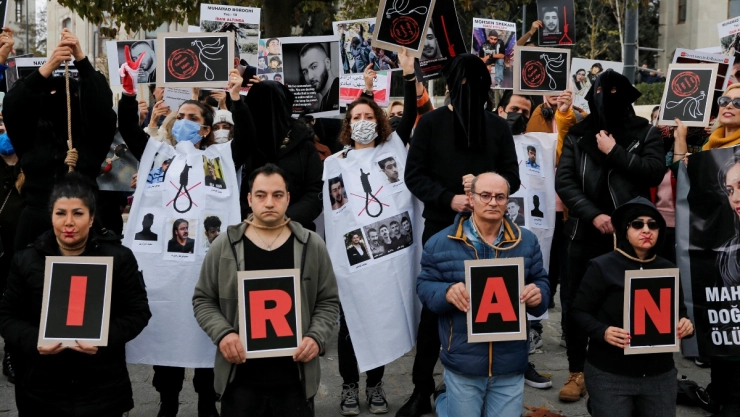 ONU expulsa a Irán de la Comisión de la Mujer