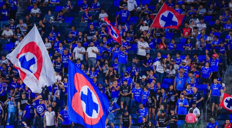 cruz-azul-santiago-gimenez-tercera-opcion-porto.jpg