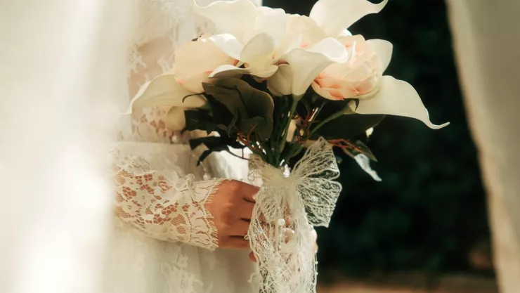 Asesinan a novia al salir de su fiesta de boda en Francia