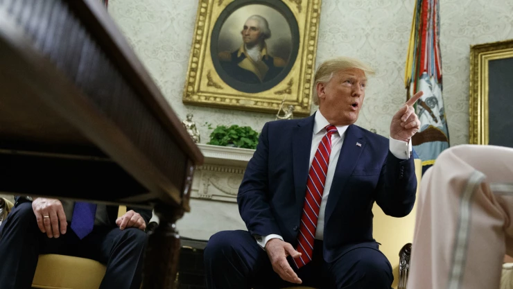 El presidente Donald Trump habla durante una reunión con el presidente polaco Andrzej Duda en la Oficina Oval de la Casa Blanca, el miércoles 12 de junio de 2019, en Washington. Imagen: AP
