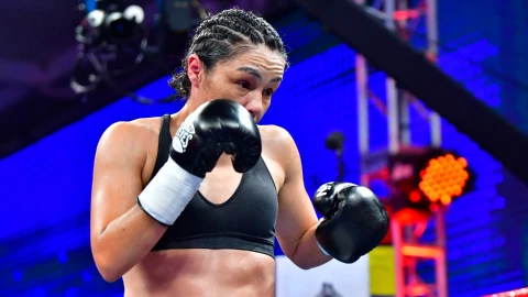 Jackie Nava pelea Gloria Elena Yancaqueo Box Azteca