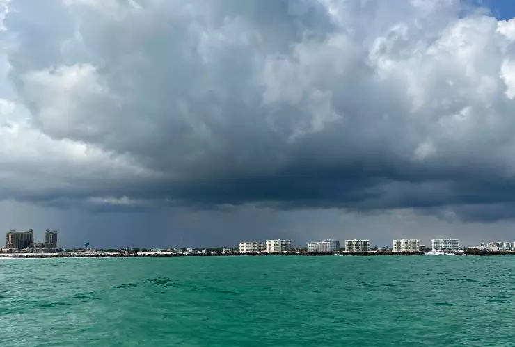 Nube cubre Miami, Florida