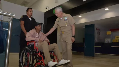 Regresa la tripulación al puerto de Veracruz tras el choque del Buque Cuauhtémoc