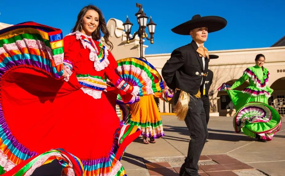 Fiestas patrias El traje de Charro es una prenda para dar el grito de Independencia.
