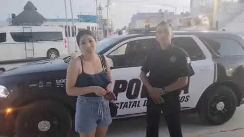 ¡Un héroe policía! Turista recupera sus pertenecias en Cancún
