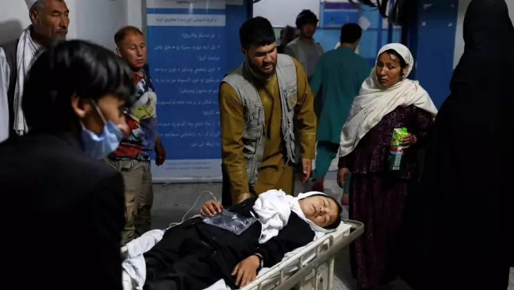 ataque kabul niñas.jpg