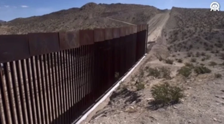 Avanza la construcción del muro fronterizo entre Ciudad Juárez y Estados Unidos