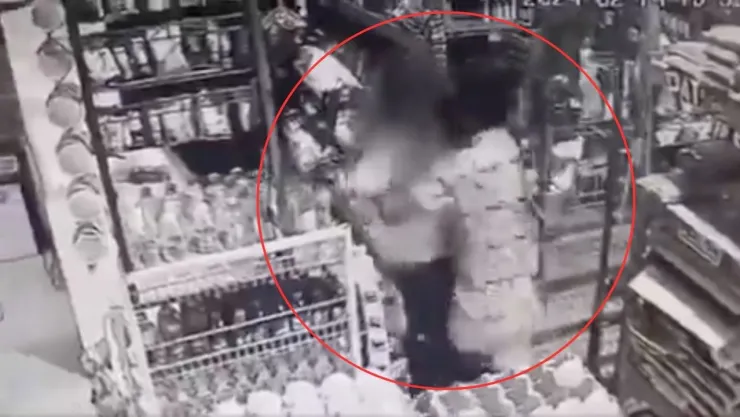 VIDEO: Graban agresión sexual de un joven a una mujer embarazada en Atlixco, Puebla
