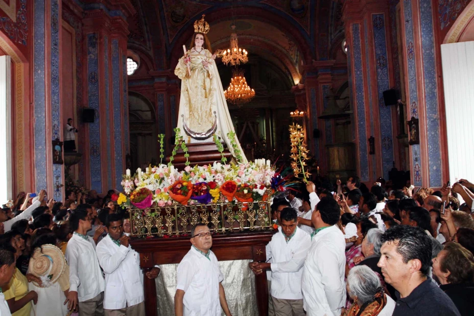 - El Festejo de la Virgen de la Candelaria, originado en Tlacotalpan, población en Veracruz de la que es Santa Patrona,