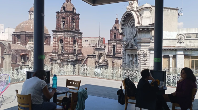 Restaurantes y negocios de comida en CDMX deberán pegar el menú afuera del recinto