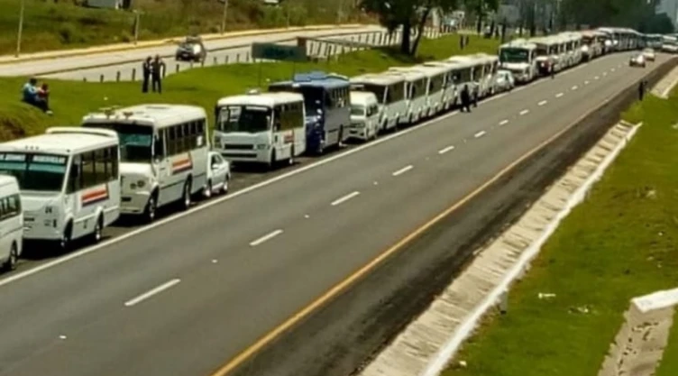 Paro transportistas Puebla: más de 20 mil unidades transporte público suspender servicio