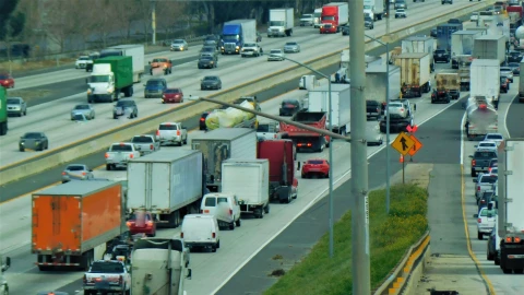 Hoy No Circula en CDMX y Edomex lunes 3 de febrero de 2025; aquí te decimos cuáles descansan.png
