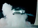 Tesla presenta el Roadster y suben sus acciones