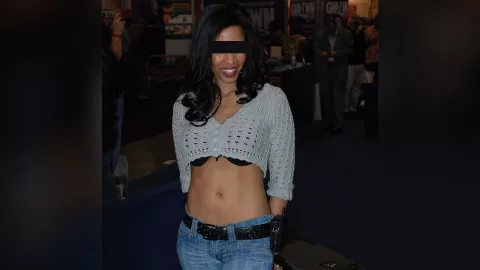 Detienen a Devyn Michaels; ¿de qué está acusada la actriz de cine para adultos?