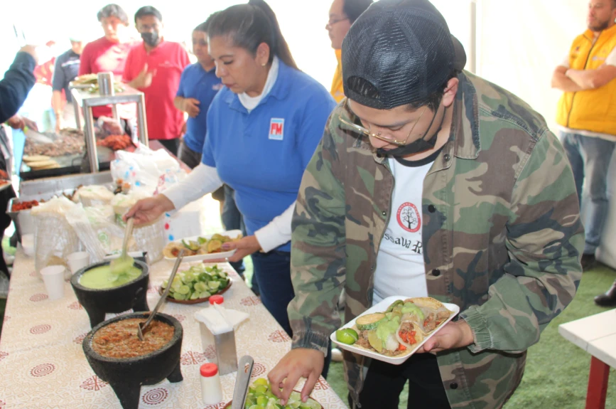 Ricos y deliciosos platillos tuvimos en el centro de acopio