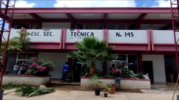 Adolescente y su hermano son golpeados por estudiantes de secundaria en Ajalpan