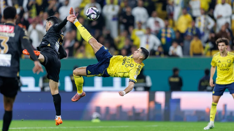 gol acrobático de cristiano ronaldo con al nassr.jpeg