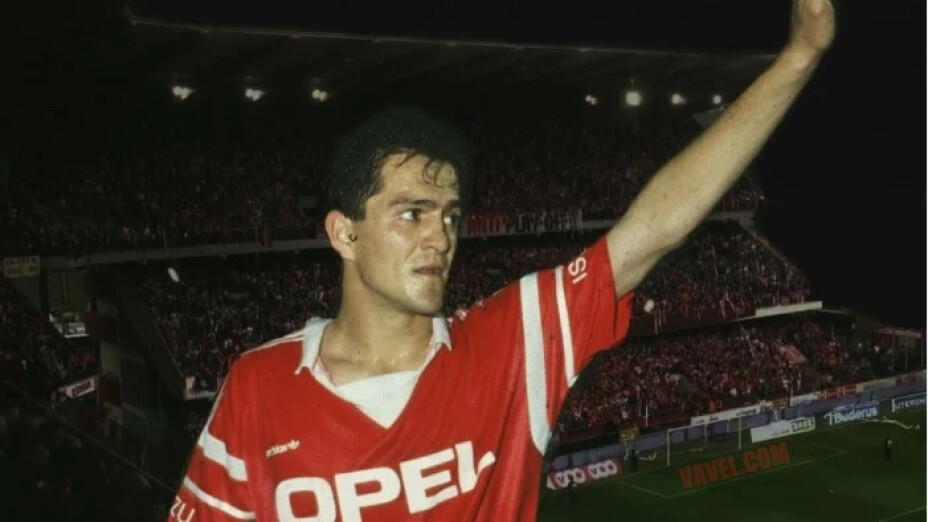 Carlos Hermosillo Bélgica