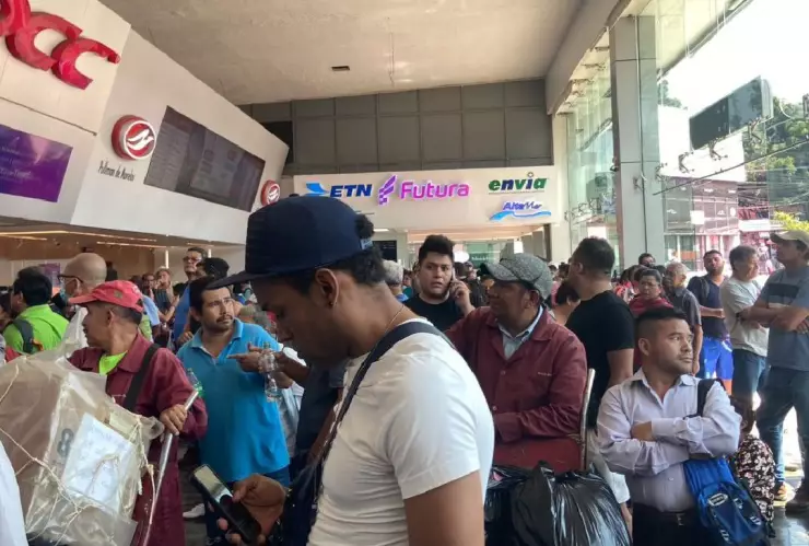 Descuentos de 50% en viajes de autobús durante las vacaciones de verano 2023.