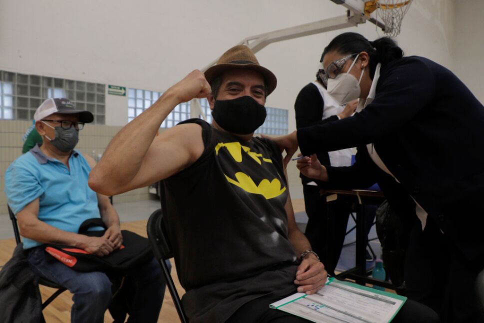 ¿Dónde y cuándo vacunarán a mayores de 30 años en Baja California Sur?