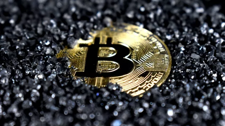 ¿Cuáles son las diferencias entre los bitcoins y las criptomonedas?